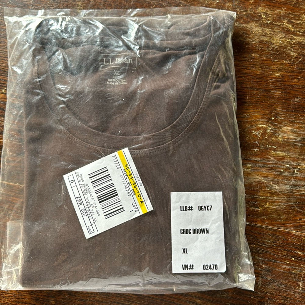 NWT 3/4 sleeve scoop neck top
